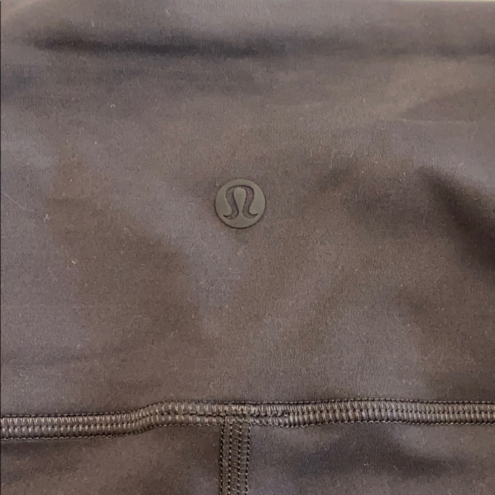 Never worn Lulu lemon leggings - Picture 3 of 3
